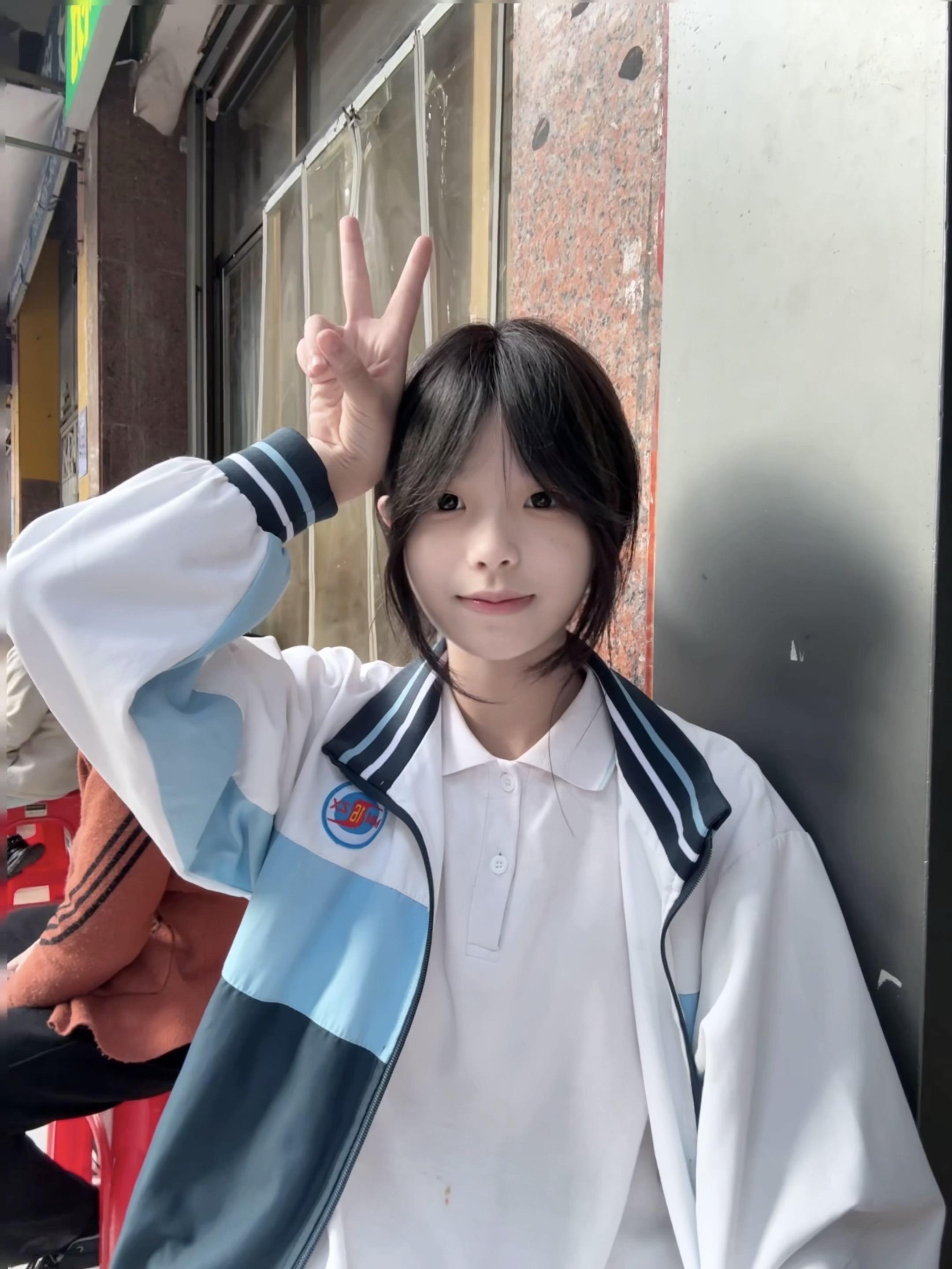 你总是傻的可以 天真到相信爱情