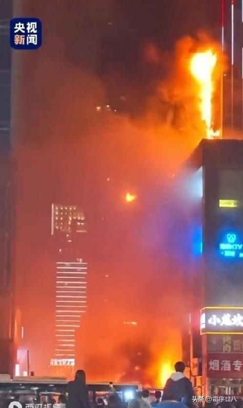 很多建筑外墙用的保温材料其实是普通塑料泡沫，并非阻燃防火款，存在不小安全隐患。一