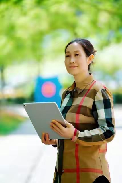 河北邯郸临漳街头热议：比背叛更寒心的是“情感外包”，多少夫妻活成了合租室友？
