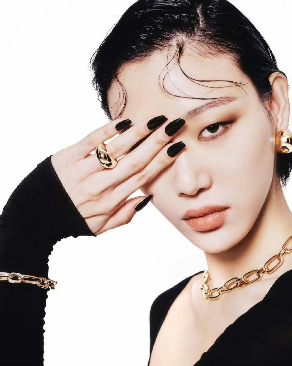 SORA CHOI x GRAYELINE HOLLOW COLLECTION 