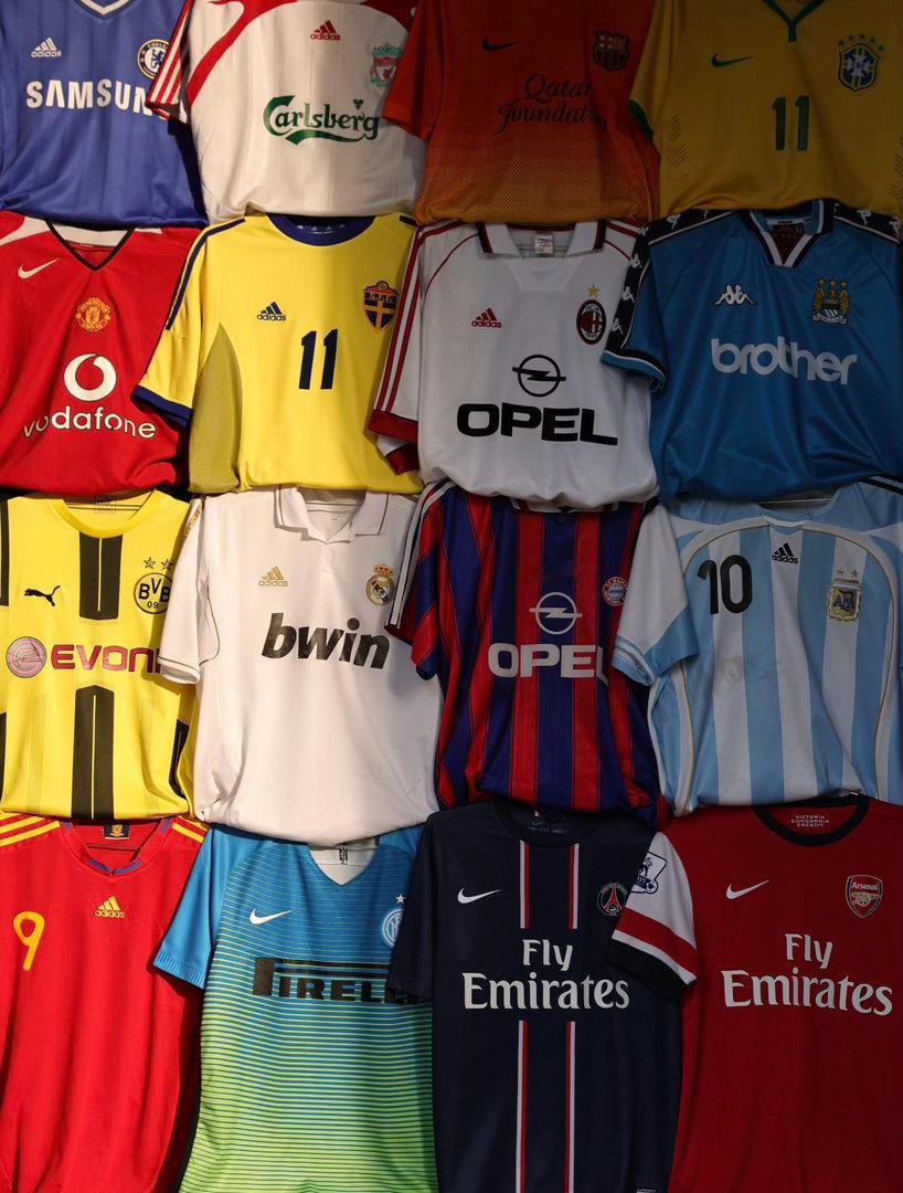 ⚽中国广告片终于有了世界级松弛感 哨声一响，绿茵好戏登场！看了蒙牛《冠军的秘密》