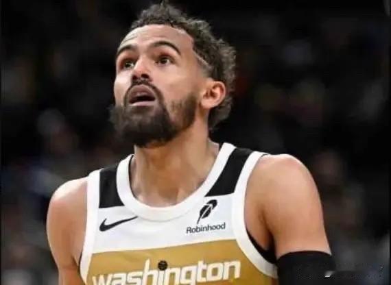 NBA吐槽大会特雷-杨的团队和华盛顿方面一直在商讨一份为期三年、年薪约4000万