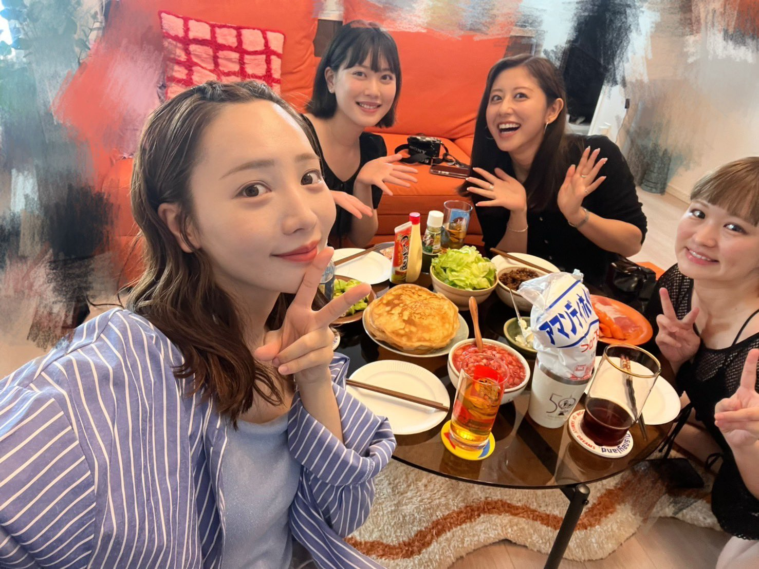 伊藤かりん「あみちゃん・ちーちゃん・純奈と、このあとまあやも来てくれたよ🐣昔の