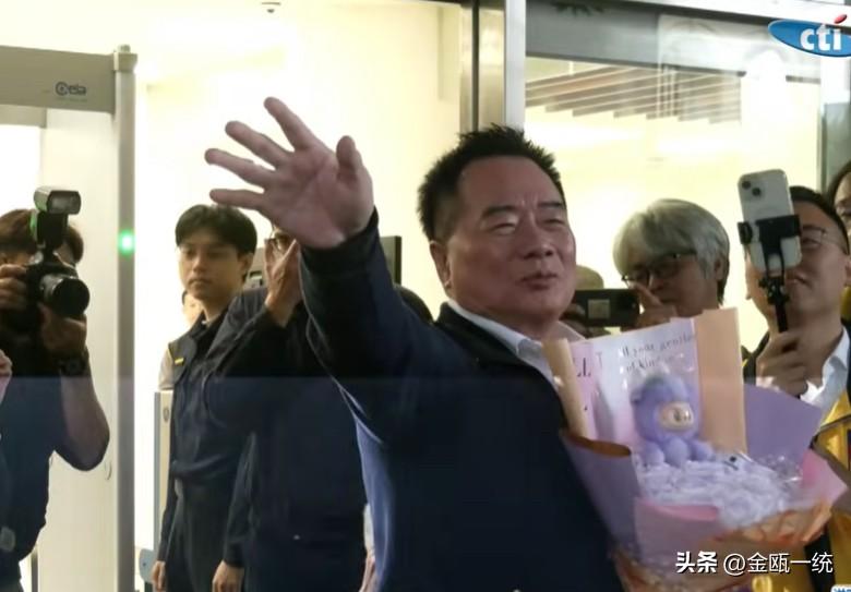 蔡正元：马英九是共同资产 不要对他苛责

前立委蔡正元今早（27日）在入狱服刑前