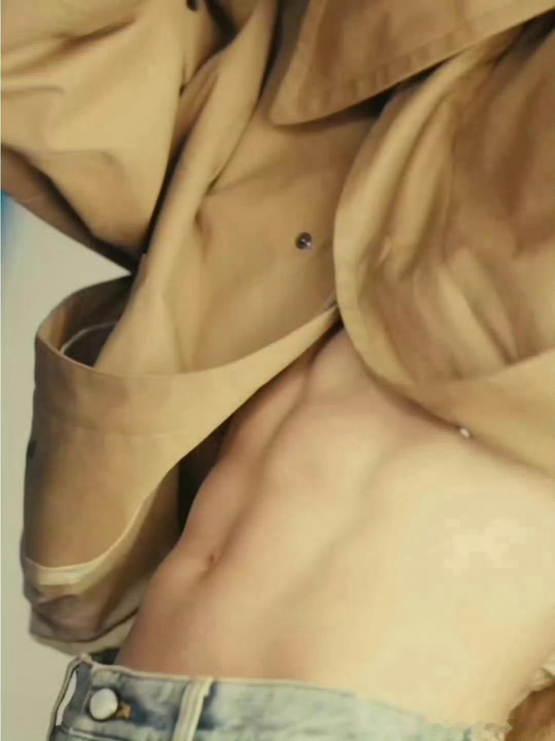 龚俊正宗搓衣板腹肌想在哥哥的腹肌上洗衣服龚俊龚俊
