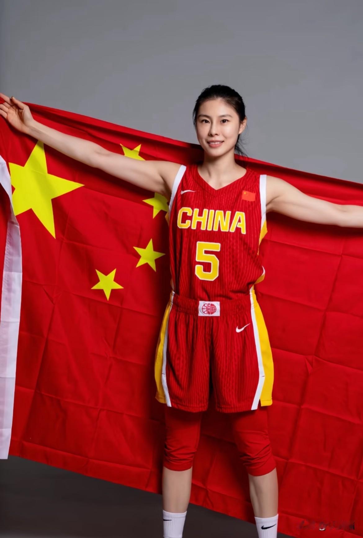 篮协一纸声明，
只怼“谣言”却对核心问题沉默，
这波操作你看懂了吗？女篮失资格，