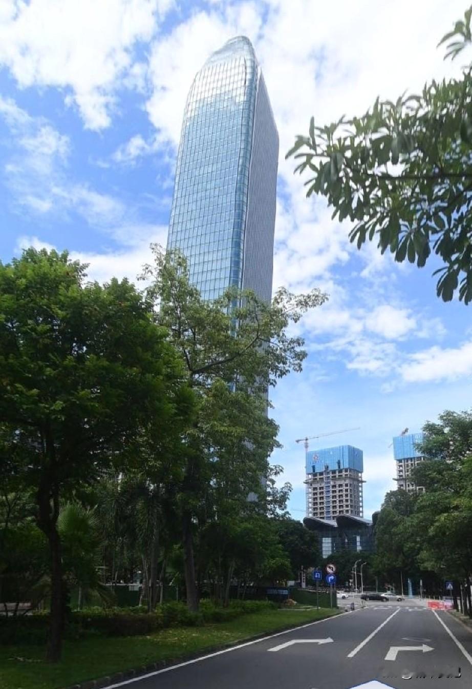 晒图笔记大赛惠州城市建设大气，感觉比较江苏建设的更大气。江苏除了南京，无锡，苏州