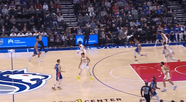 埃利斯加盟骑士！回顾国王生涯最佳一役，狂射9记三分砍下33分P1麦克劳林持球过半