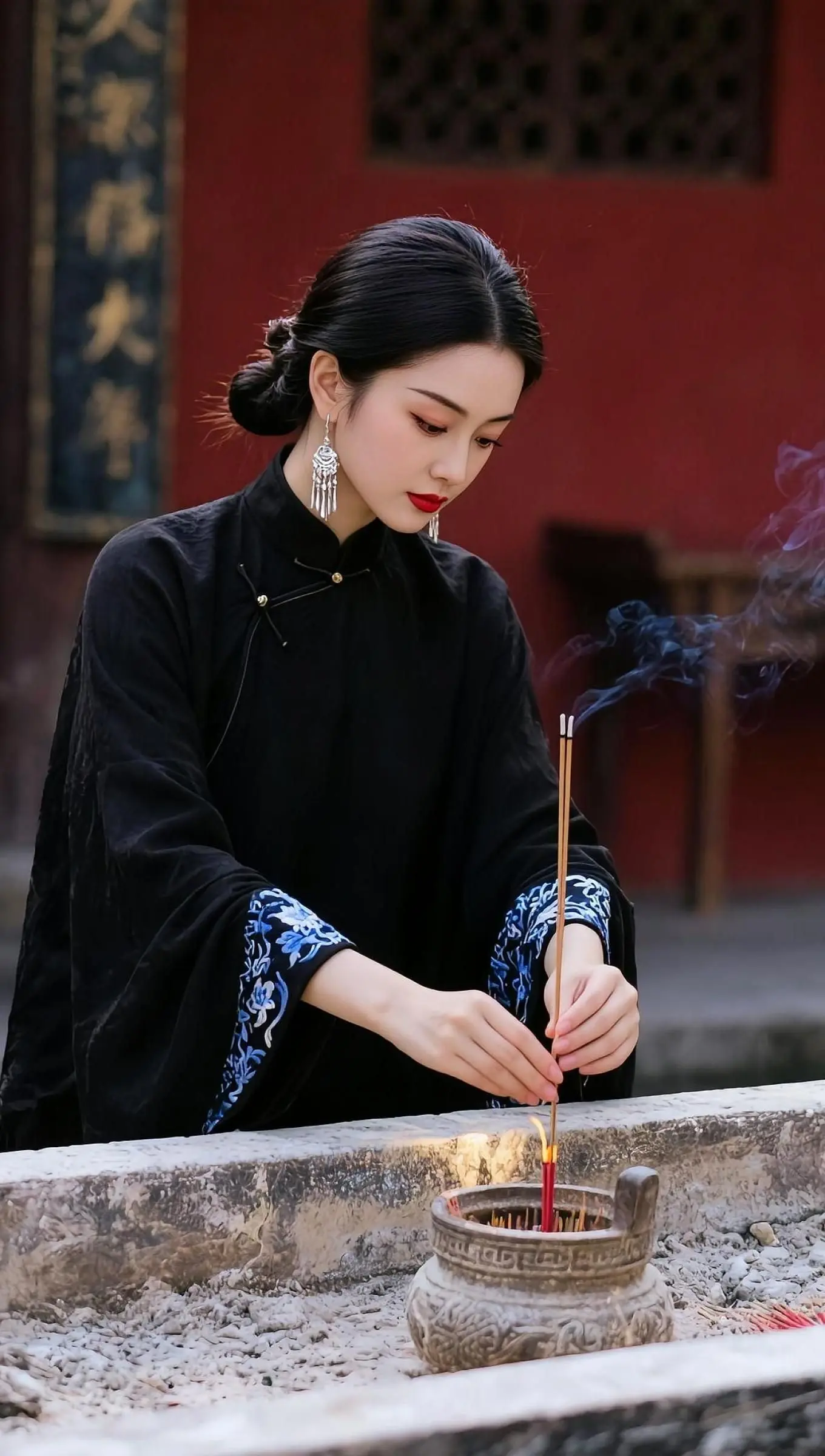 见天地见众生，见自己