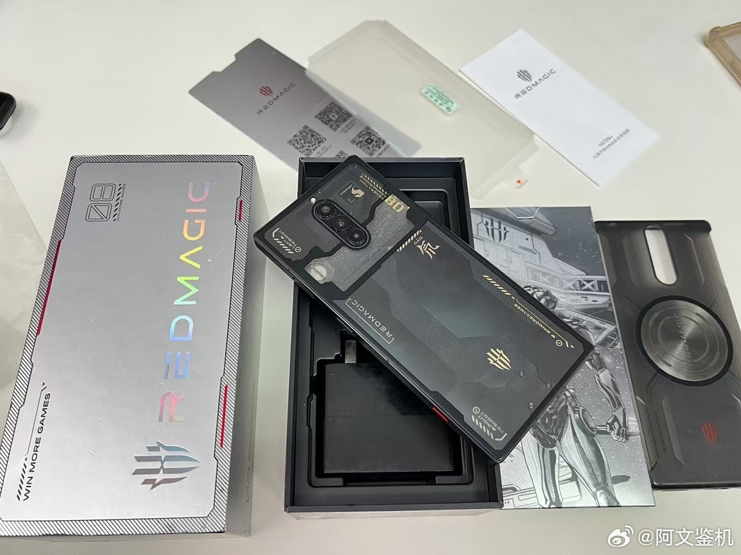 2千多收了一台真游戏手机，这游戏体验应该是同价位新机没办法比的吧。游戏手机这个类