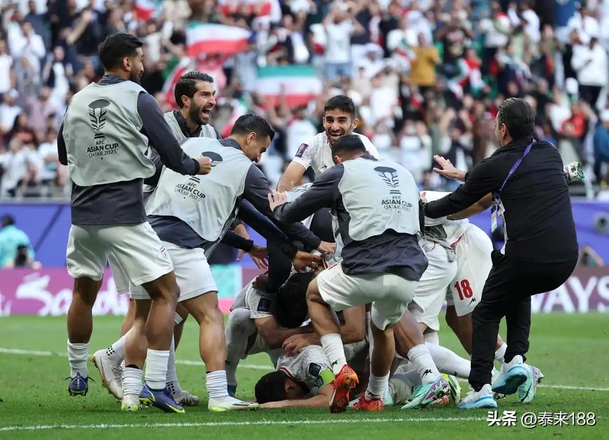 都散了吧，国足根本不会替补伊朗出战美加墨世界杯……

美以发动对伊朗的军事行动之