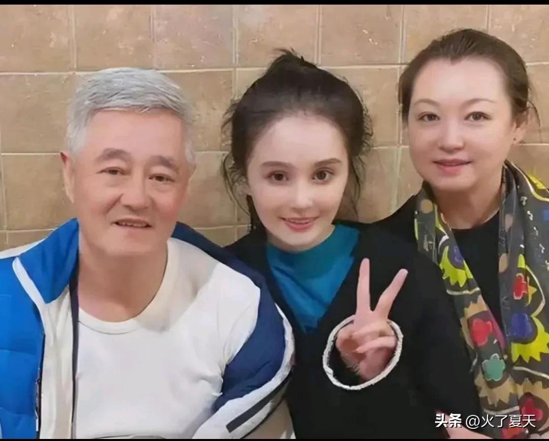 赵本山女儿重度抑郁症发作，家家有本难念的经 ​