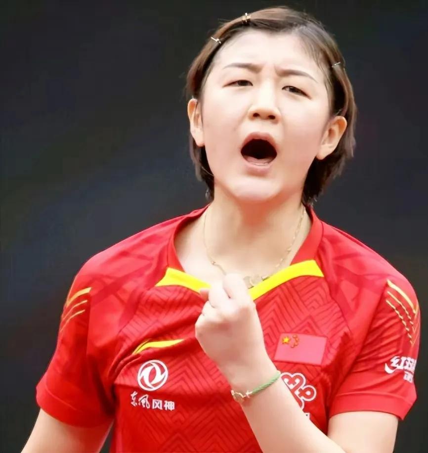 陈梦把伊藤美诚打出表情包

名古屋年终总决赛1/4决赛，陈梦迎战伊藤美诚，是一场