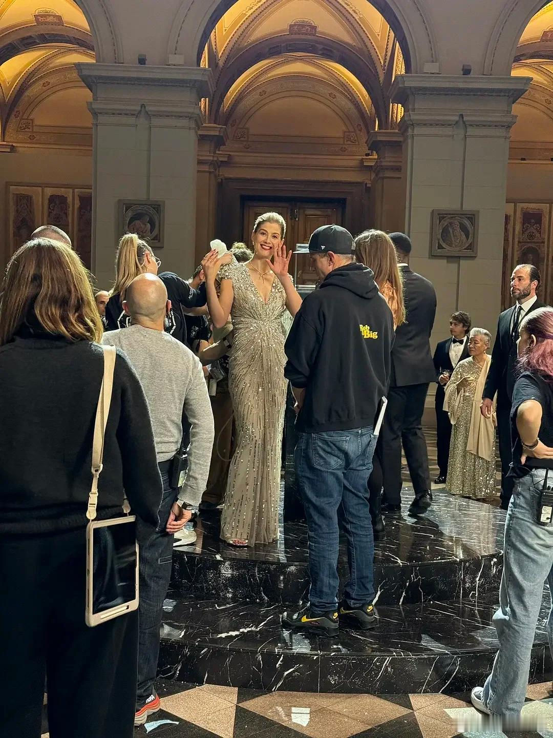 好好好，这祝福我先收下了🤣 