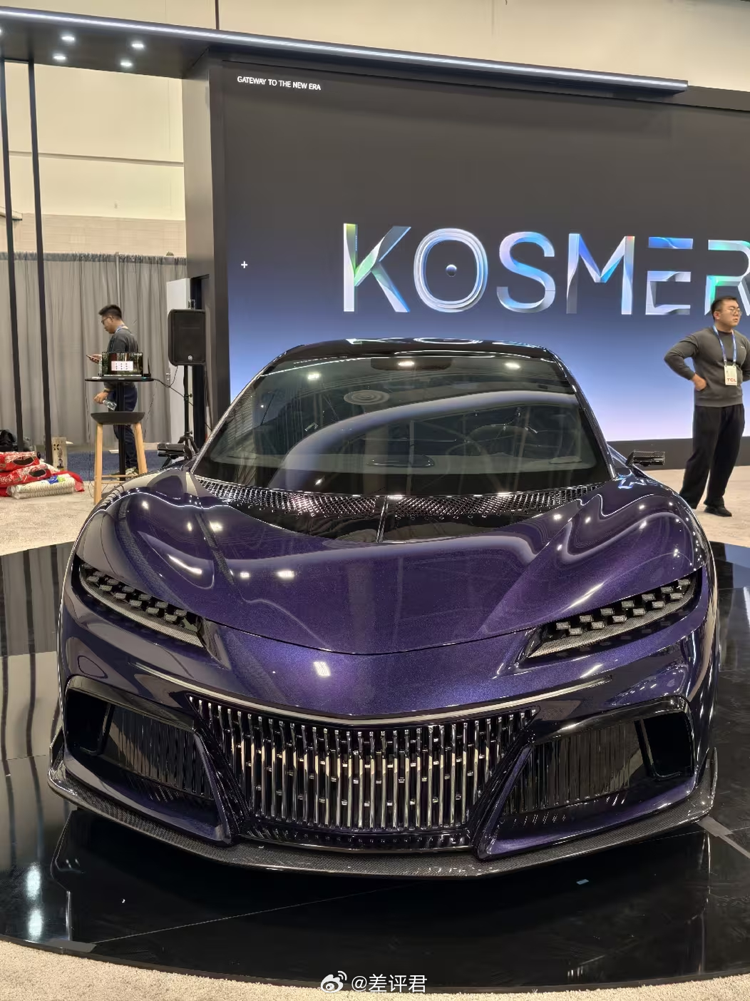 #差评在现场# 兄弟们发现好东西了，在CES逛展，发现这个叫KOSMERA的展台