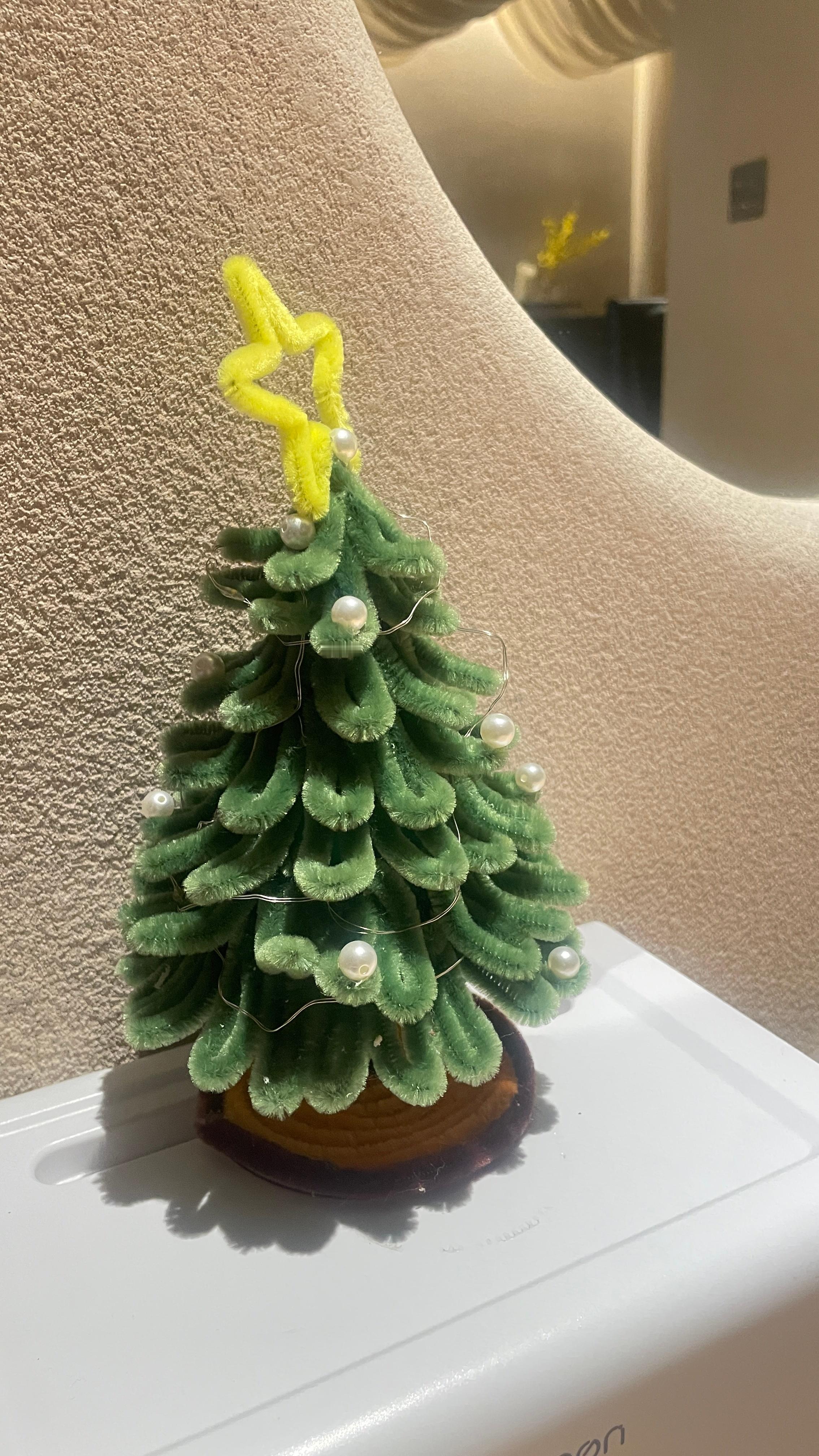 “去做自己喜欢的事，而不是去迎合任何人”——早安 