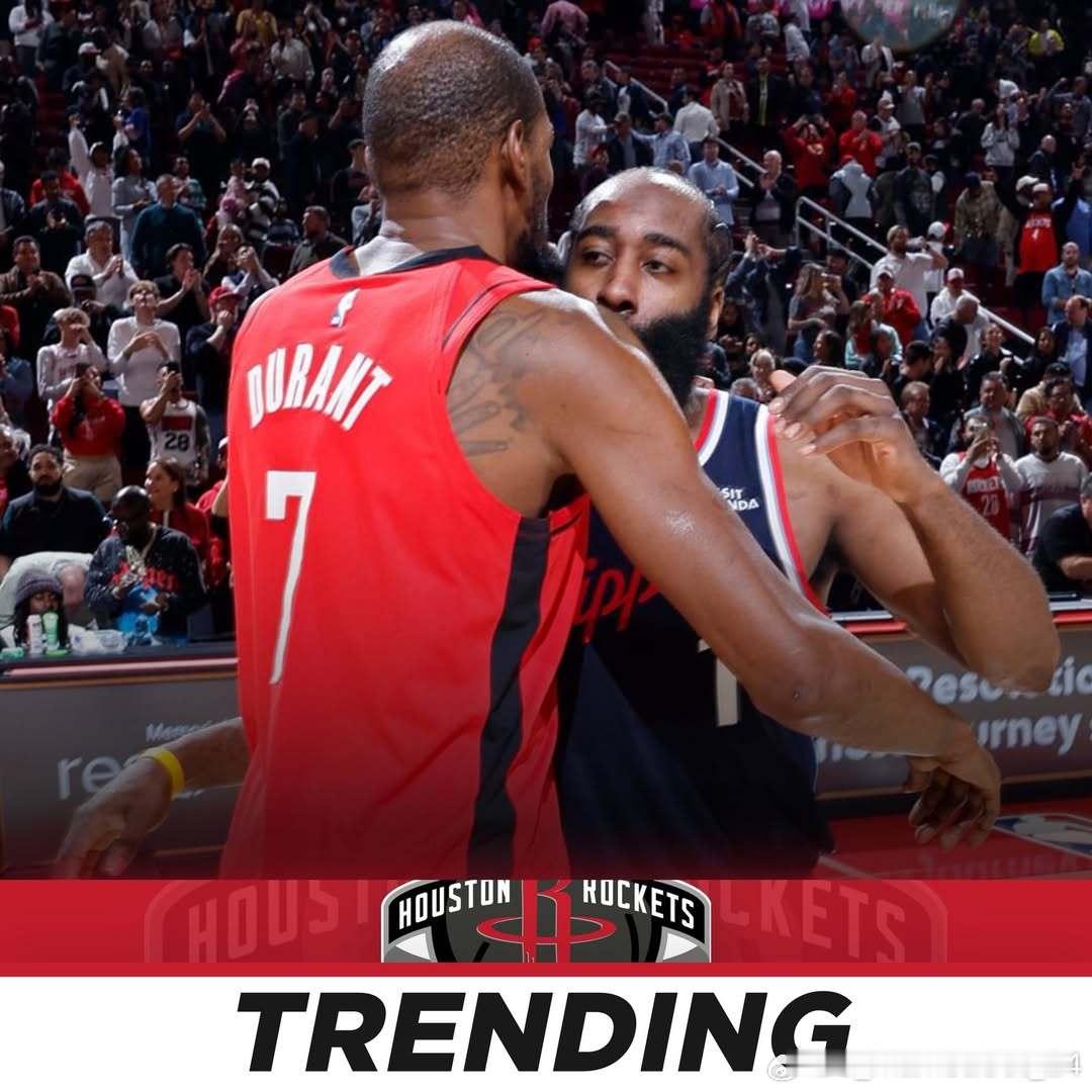 哈登在火箭昨晚战胜快船后，称赞火箭完成了快速重建："这太不可思议了。阿门、阿尔佩