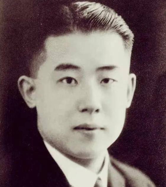 重庆江雾藏谜案：浙大教授费巩八十年离奇失踪之谜。
1945年的重庆，初春的凌晨又