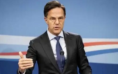 北约秘书长吕特出个大洋相。

1月21日，特朗普和吕特在达沃斯会面，会后特朗普率