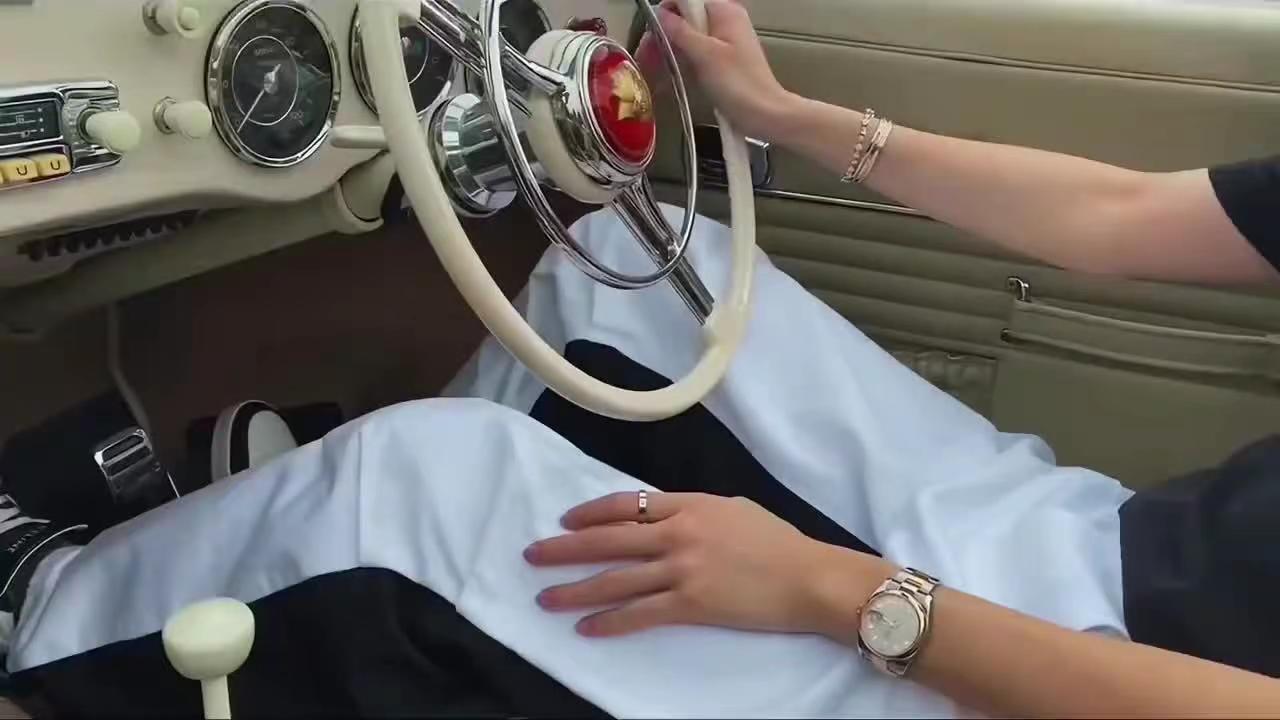你的消息太难等了  我不等了  林祎凯来接我出去玩了ppkritt 林祎凯