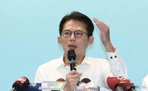 彰化县长蓝内乱、蔡壁如也想战 黄国昌：守住才最重要

针对国民党征召魏平政选彰化