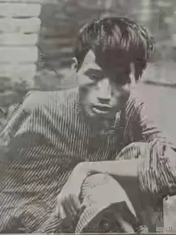 1932年，郭天廷团长被俘后，一张罕见的留影，他是琼崖红军的骨干 