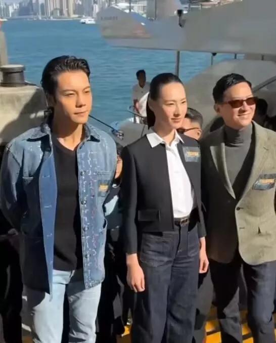 这才叫高级脸吧
现在大众貌似把不好看的人定义为高级脸，而我心中的高级脸是梁洛施这