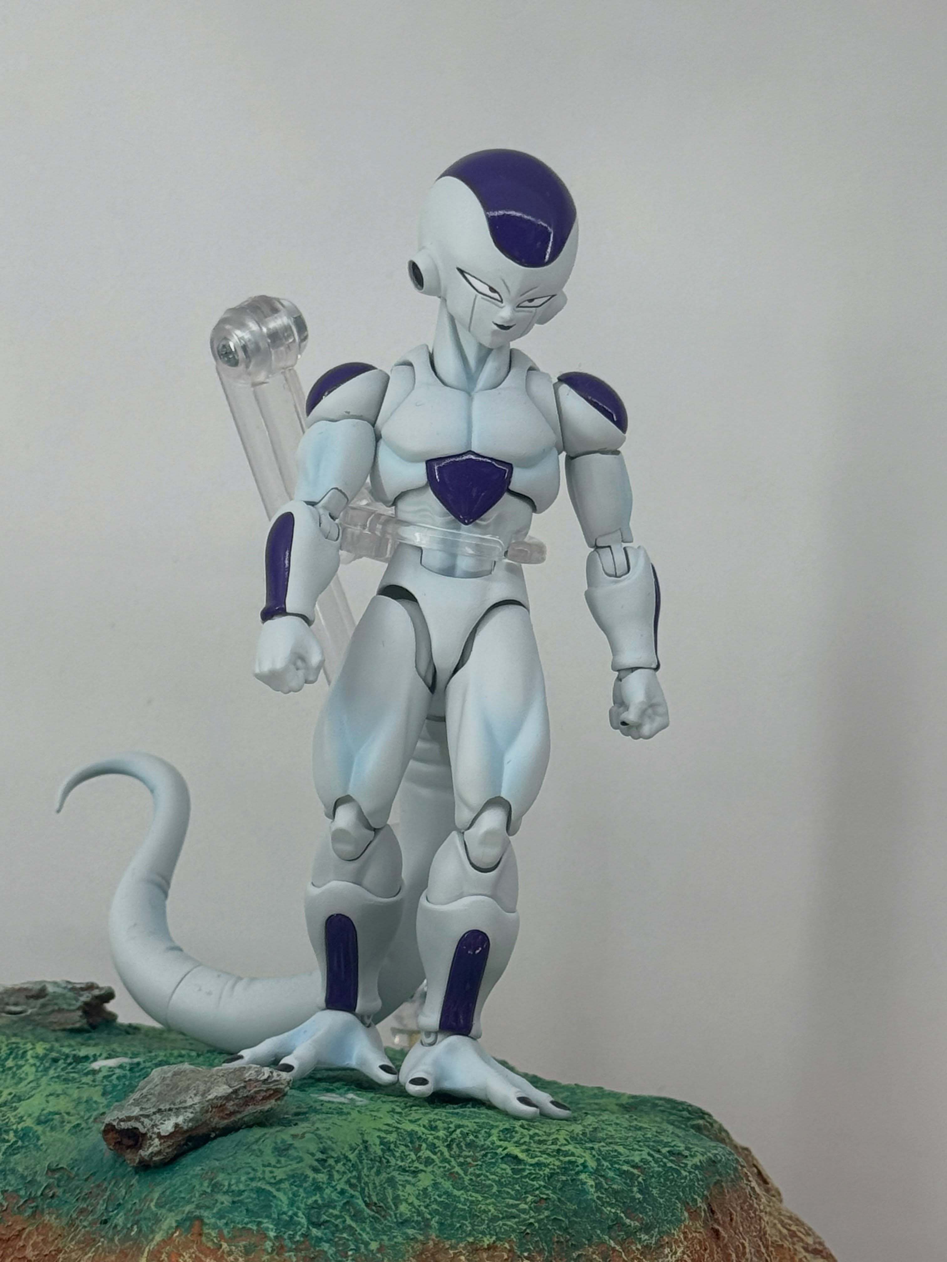 2026年10月发售 SHF 弗利萨 第四形态〈深不可测的宇宙第一力量〉展示龙珠