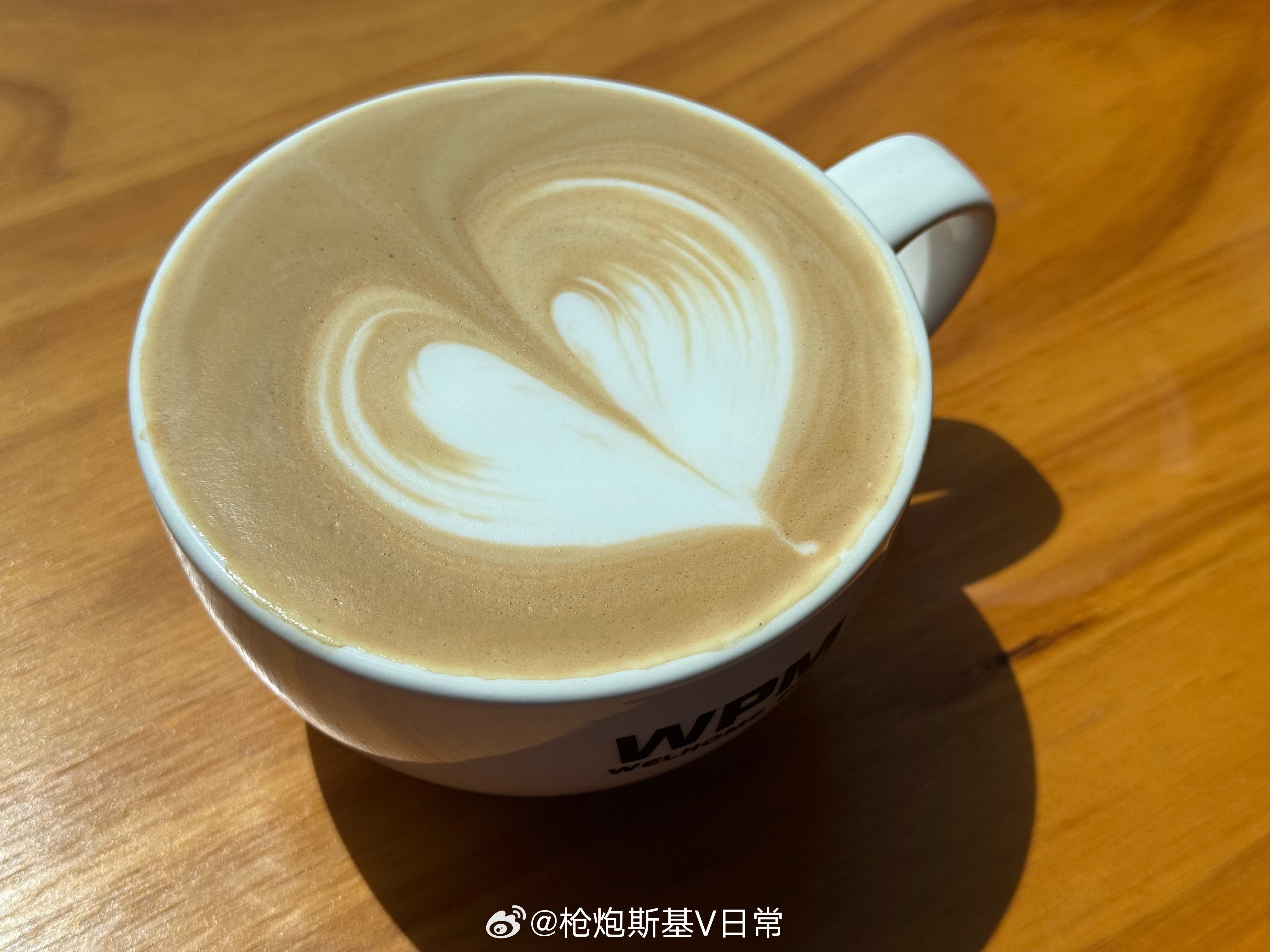 这几天温度反差也太大了，又整感冒了，哎。。。 