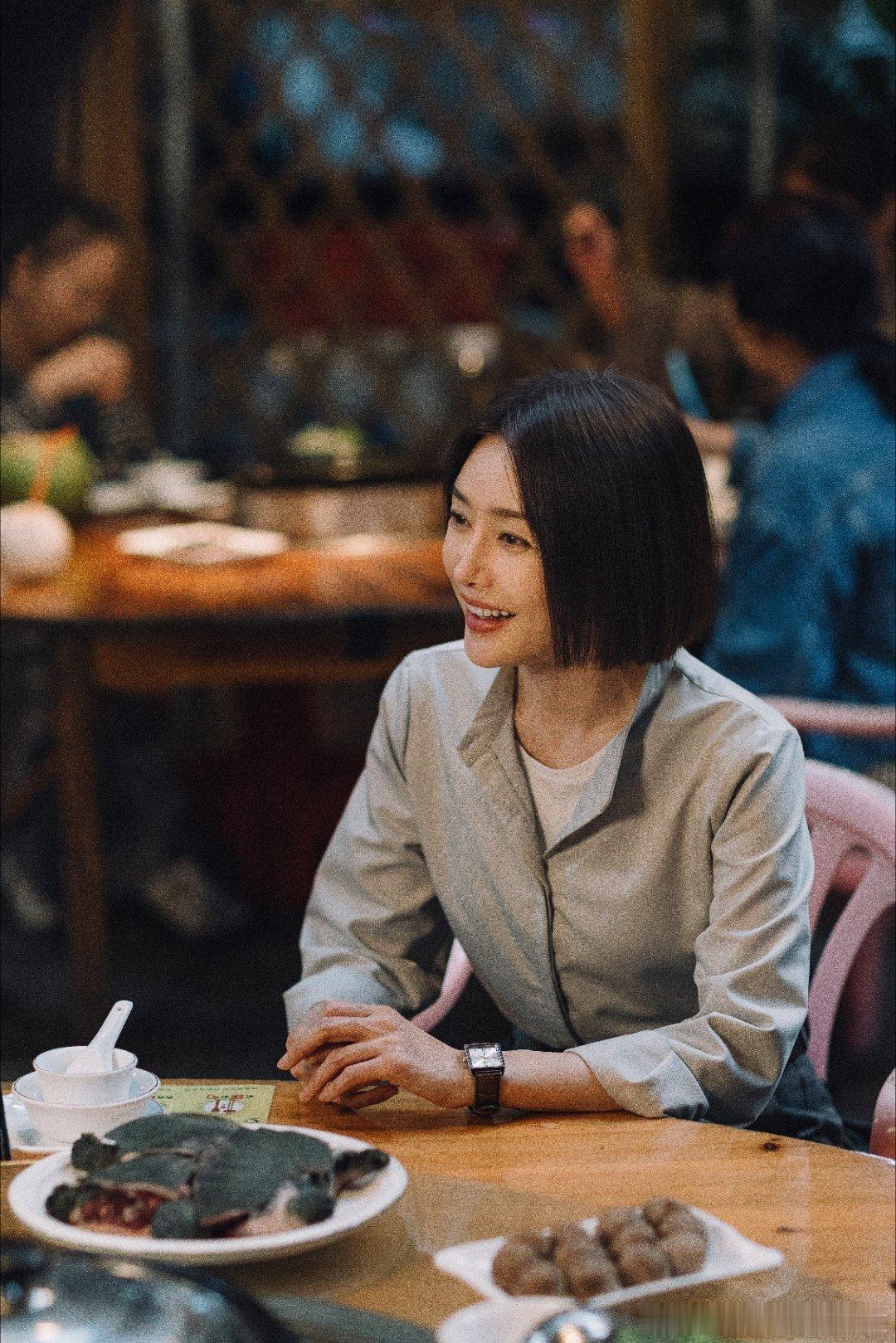 #秦岚[超话]##九部的检察官开播#晚上就可以跟心心念念的都子瑜见面啦 [打ca