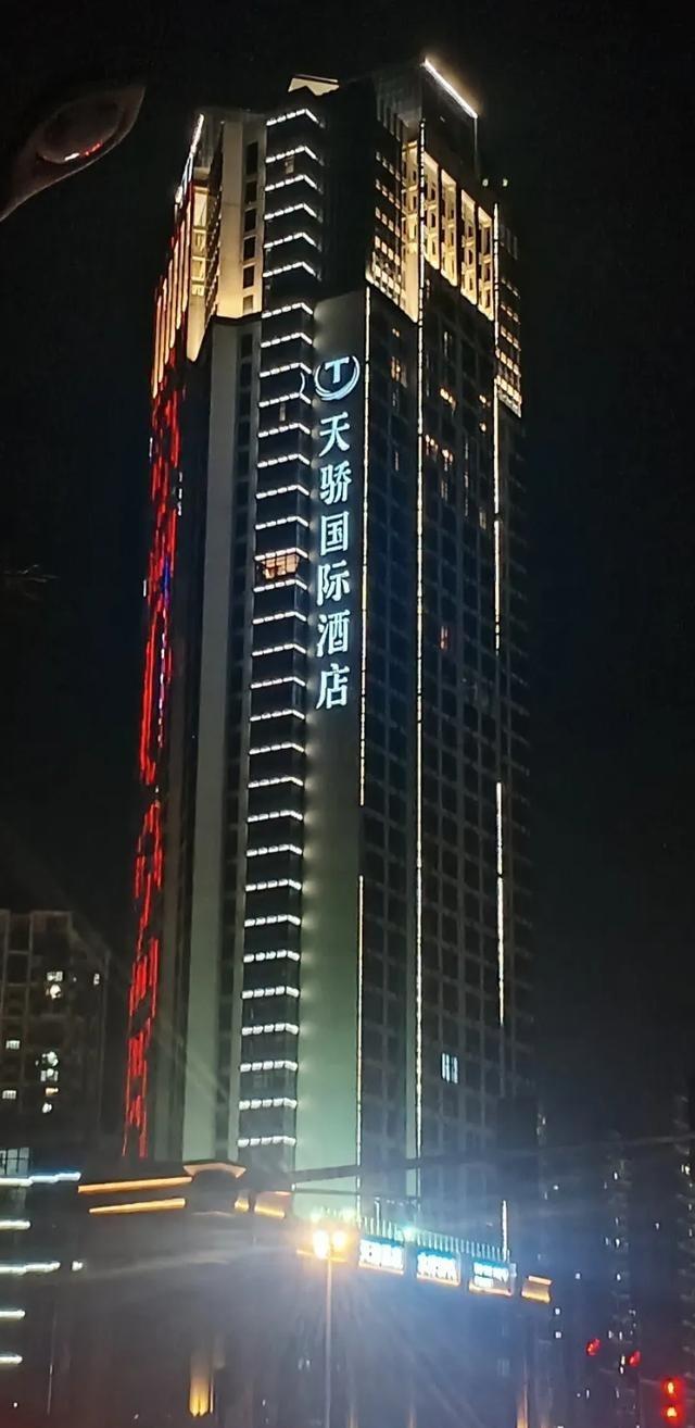 钦州和北海的行政区划问题很多人搞错了。县级和地级钦州市确实没管过北海，但钦州地区
