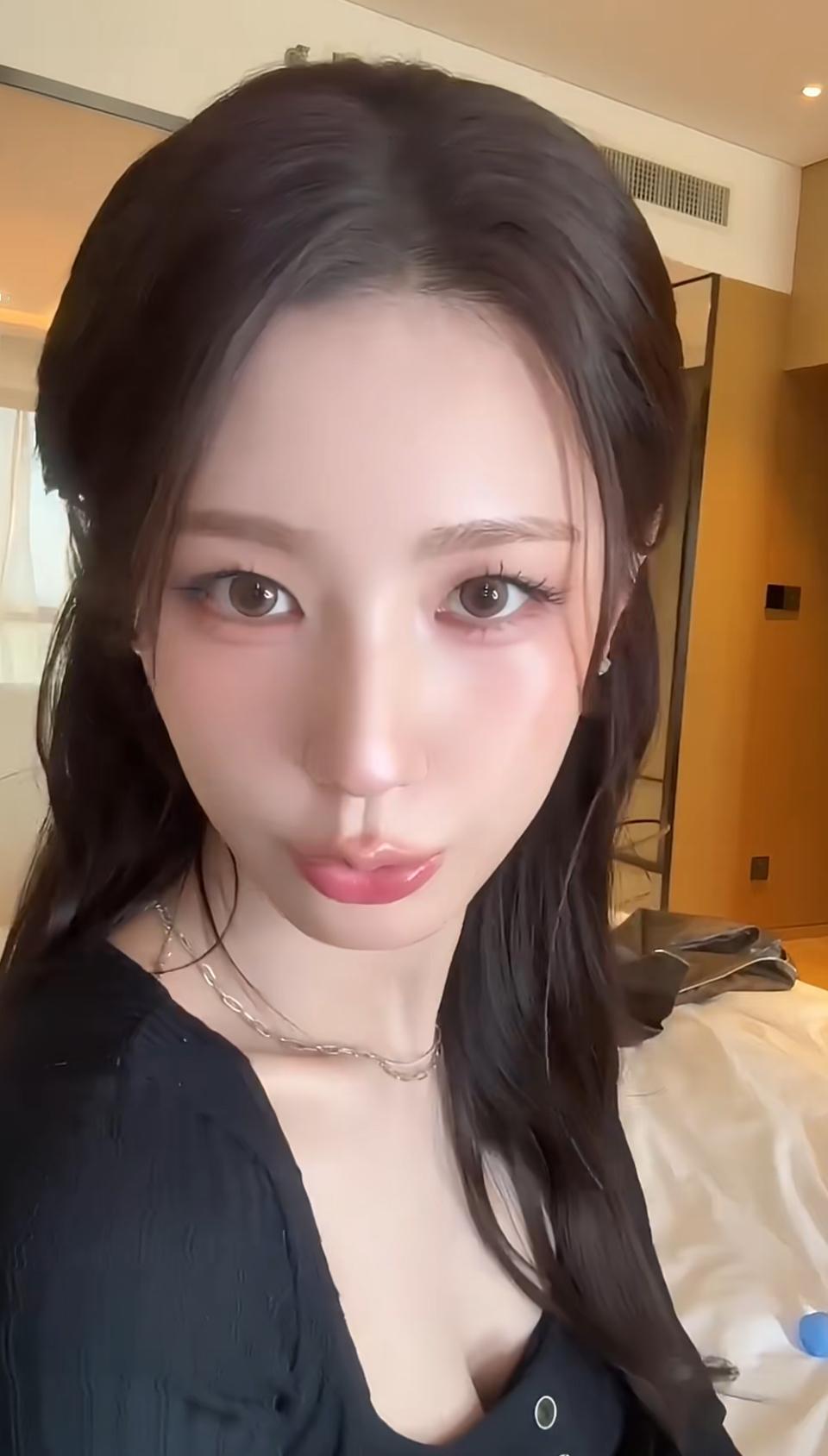 随手拍的日常

宅在房间里的松弛感时刻，简单记录下今日份的自己～

本图片没有色