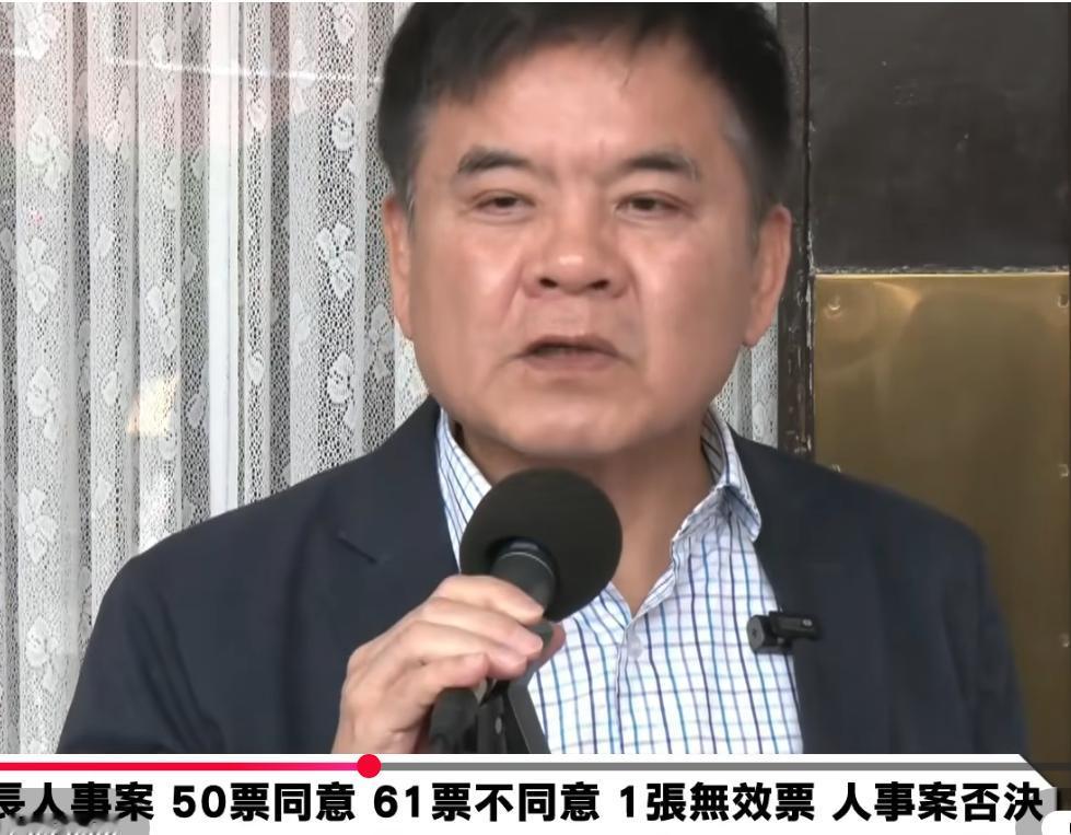 民进党“立院”党团书记长装瑞雄在今天院会后接受媒体采访谈“军购案”，直接说国民党
