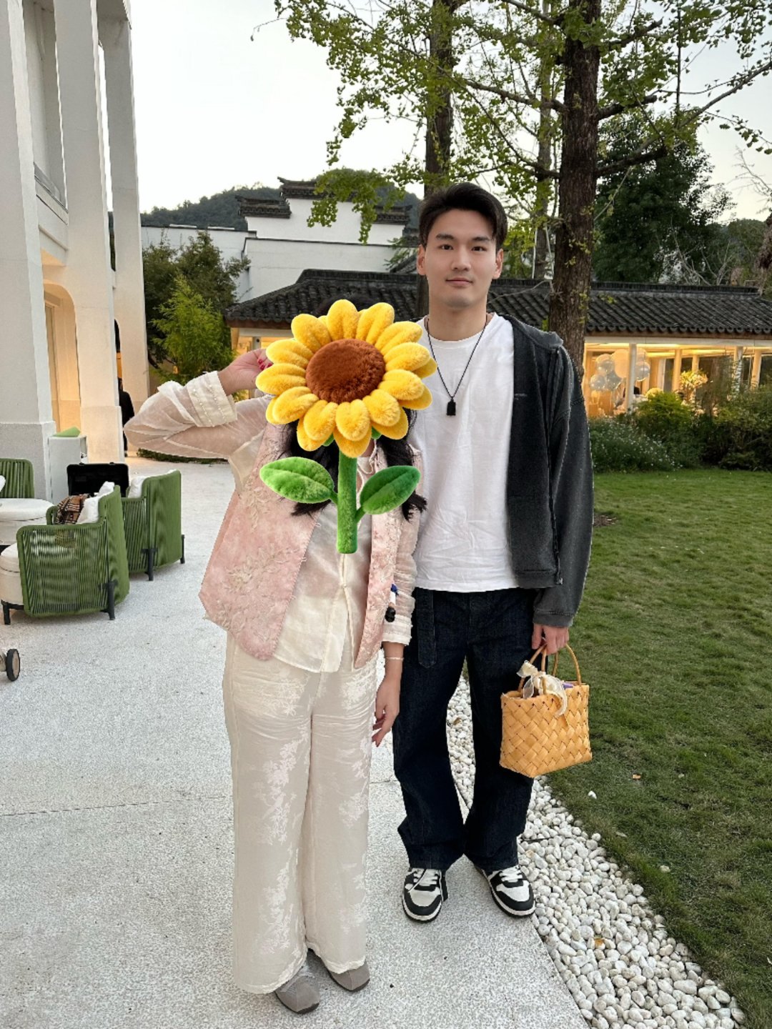 中国羽毛球队[超话]王昶、汪顺、徐嘉余也都去了郑思维的婚礼现场，帅哥太多了！ 郑