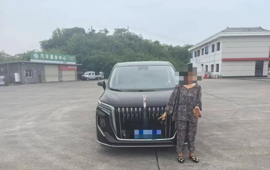 【#女子无证在高速独自驾车近千公里#】#多次驾考未过女子无证驾车近千公里#近日，