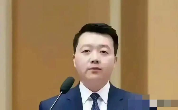 我将贴合热点事件，用口语化风格创作，突出独特观点，兼顾吸睛开头结尾，严格控制40