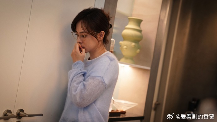 孙俪角色塑造vlog孙俪首次尝试PUA题材用小物件托住角色的情绪，这表演的共情力