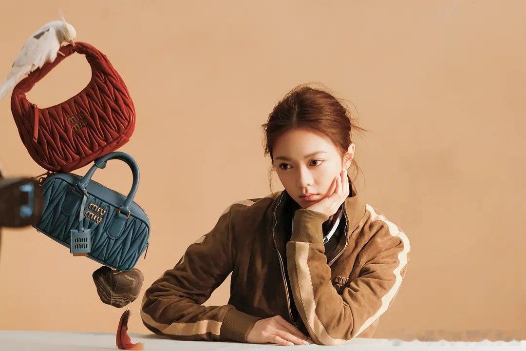 赵今麦这次被MiuMiu祸害了吗？ 