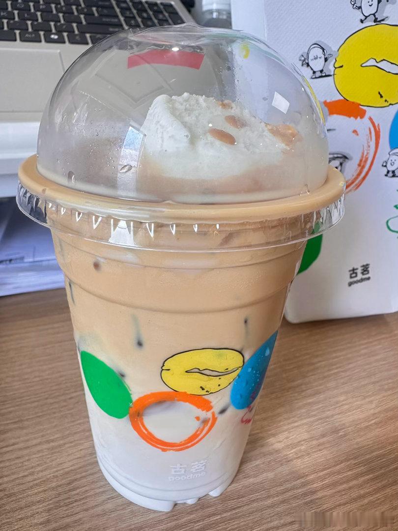明天又是星期五了耶[好喜欢][好喜欢]真的太好了🥹这周又忙起来，现在在欧洲还是