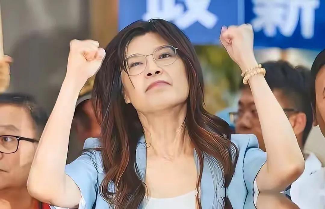 台灣軍購美國武器激戰，大陸網民注意力放在了韓國瑜被罵上面，炒作國民黨的內部矛盾，