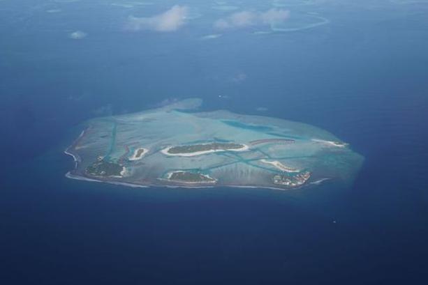 菲律宾侵华简史：1970年，菲律宾非法侵占中国南海马欢岛和费信岛，1971年4月