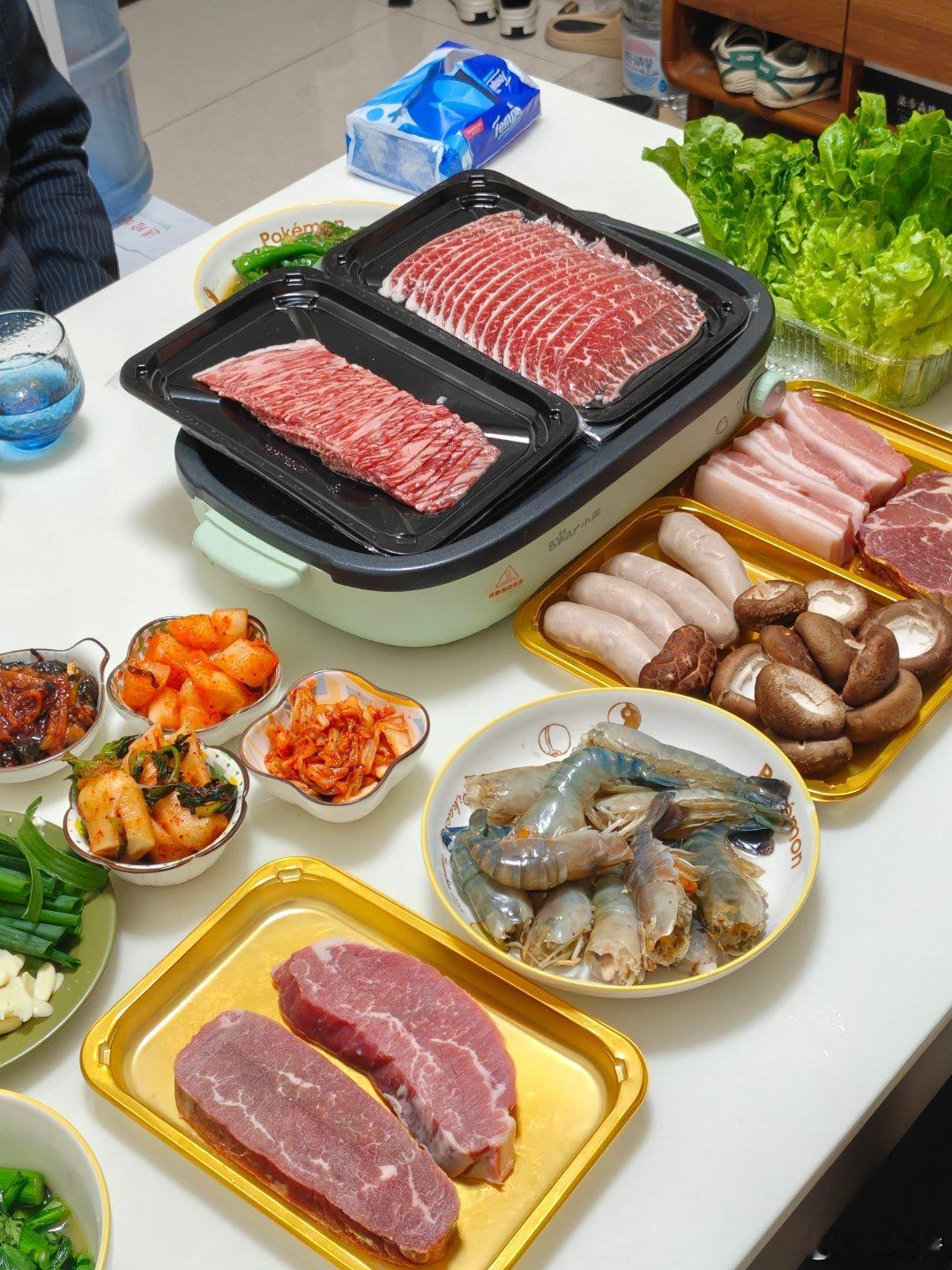 天气冷了，搞点烤肉恰恰 