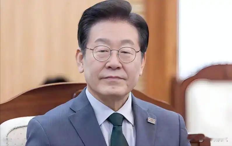 日本那边刚放出签证费要涨的风声，韩国这边就甩出一个消息：从7月1号开始，对中国、