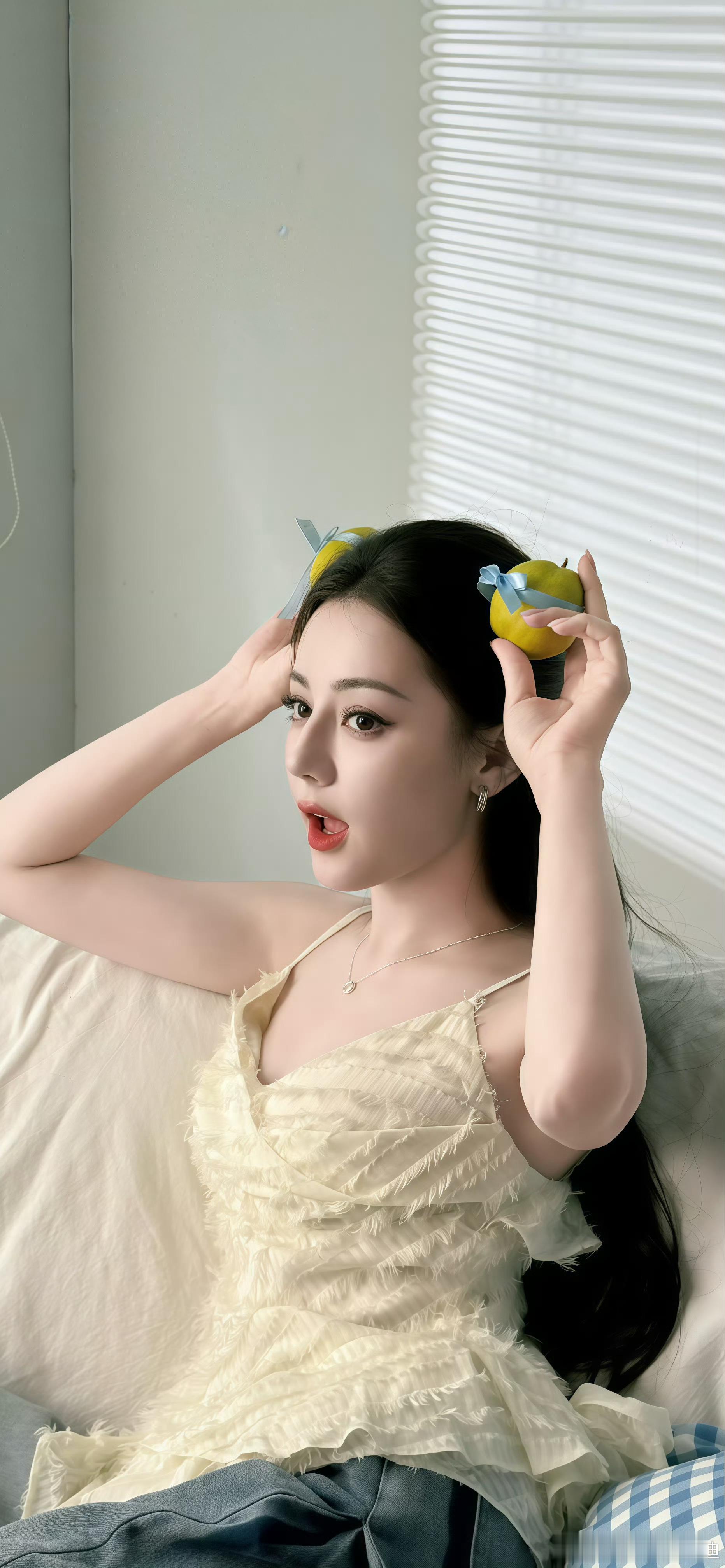 时尚博主说迪丽热巴高定是品牌借的曝迪丽热巴开毯迪丽热巴 “你眼里的星辰大海，是我