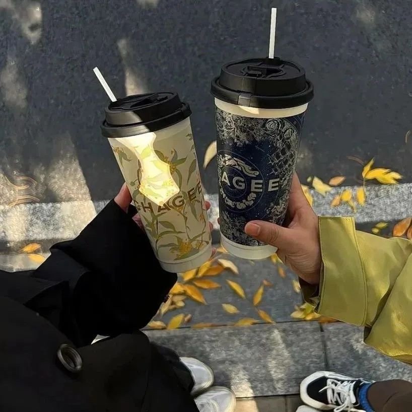 👭｜◡̈ 𝒘𝒊𝒕𝒉 𝒚𝒐𝒖我们友谊的开端：我一开始觉得你挺高冷的