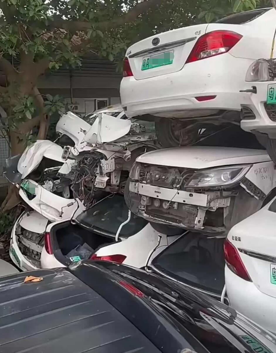 第一批电车车主终于走到了质保的终点线，结果发现终点后面是个坑。换电池报价八万，二