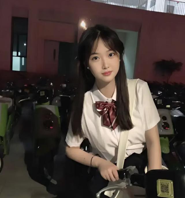 女朋友非常漂亮是一种什么样的体验呢