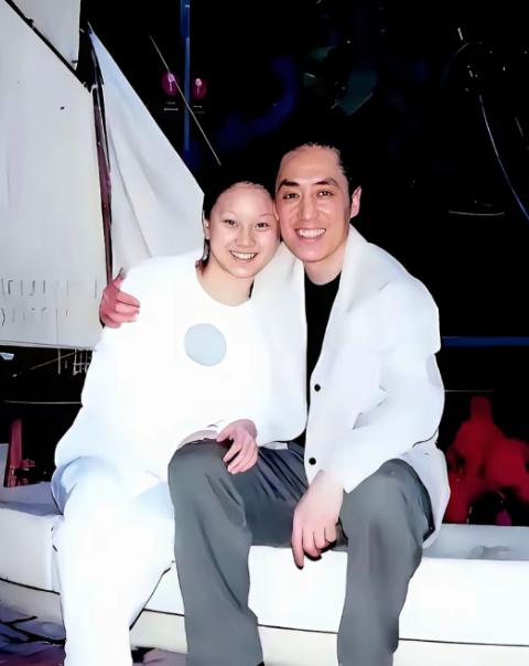 1999年，18岁的陈婷正在上课时，突然感觉一阵恶心呕吐，她自己心里嘀咕：“是不