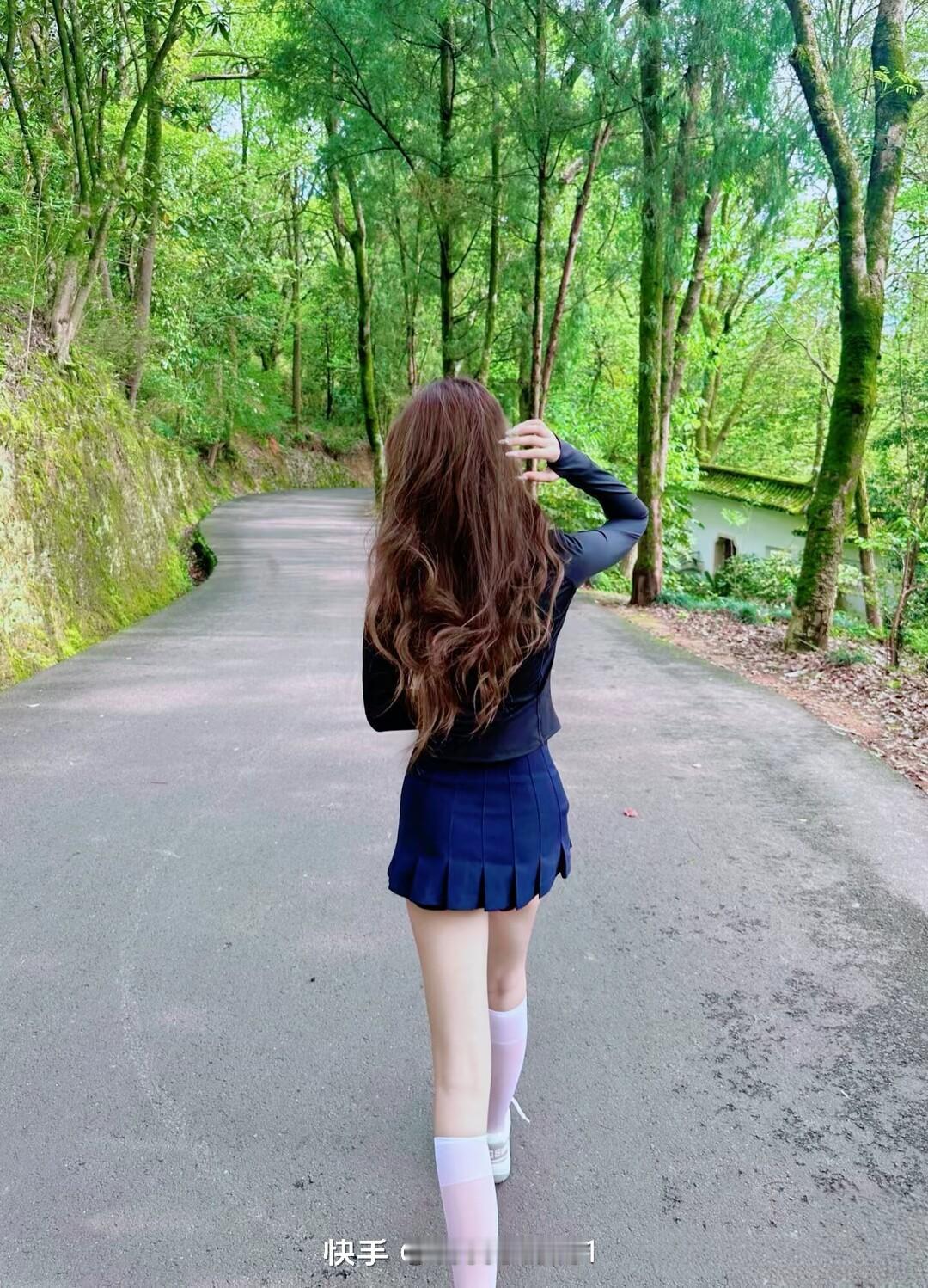 水蜜桃很哇塞，大长腿