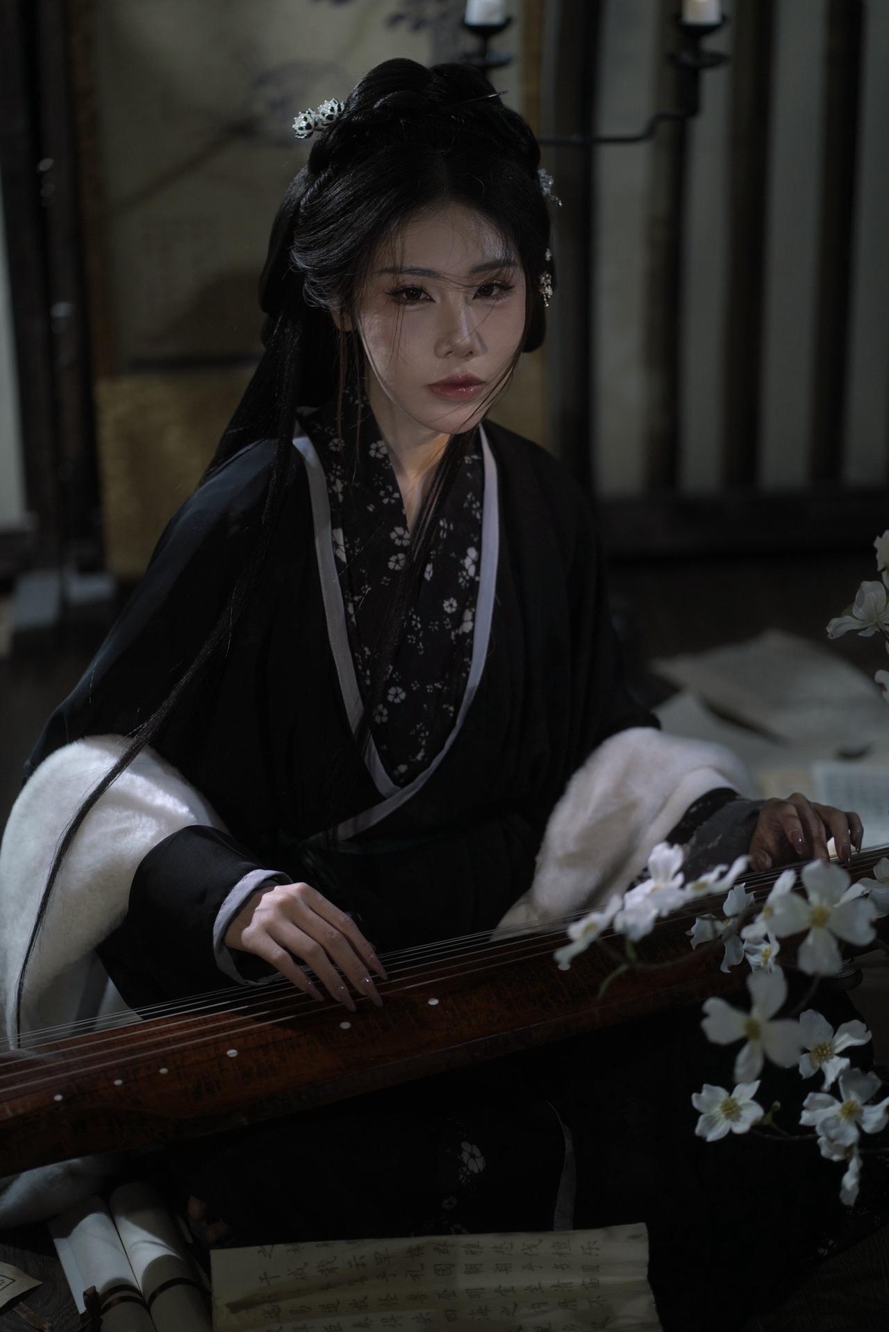 决定的那一刻，我就没想过后路。东方美学 古风 清冷古风写真 女 巨蟹